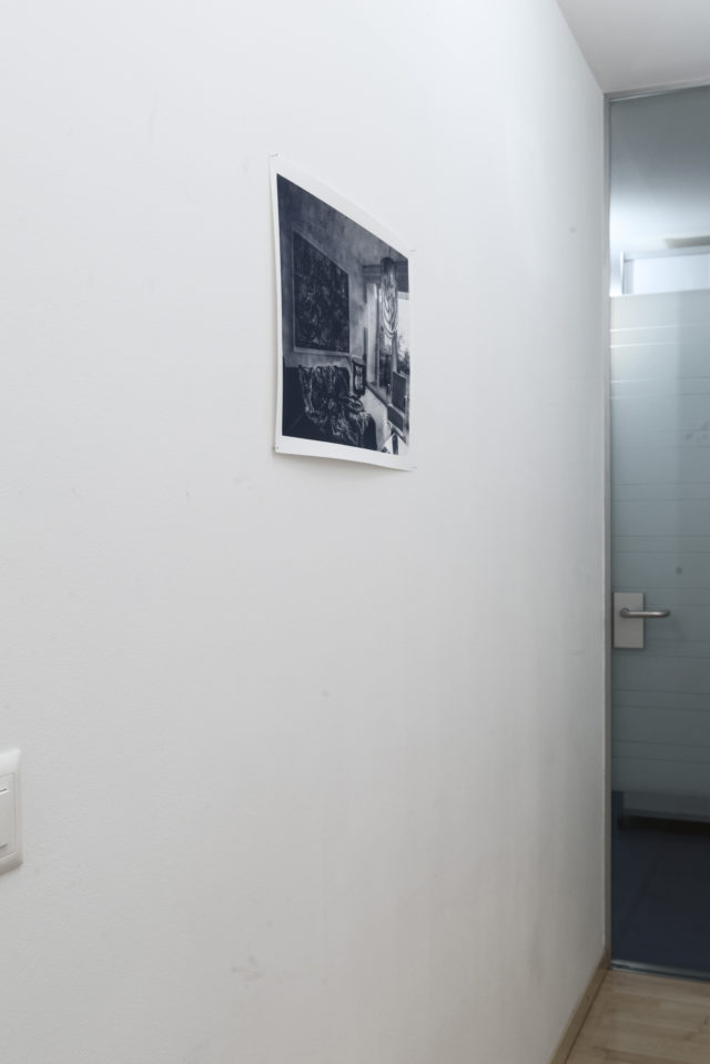 Urgent Paradise, CHAMBRE ANTICHAMBRE, vue d'exposition, © Myriam Ziehli